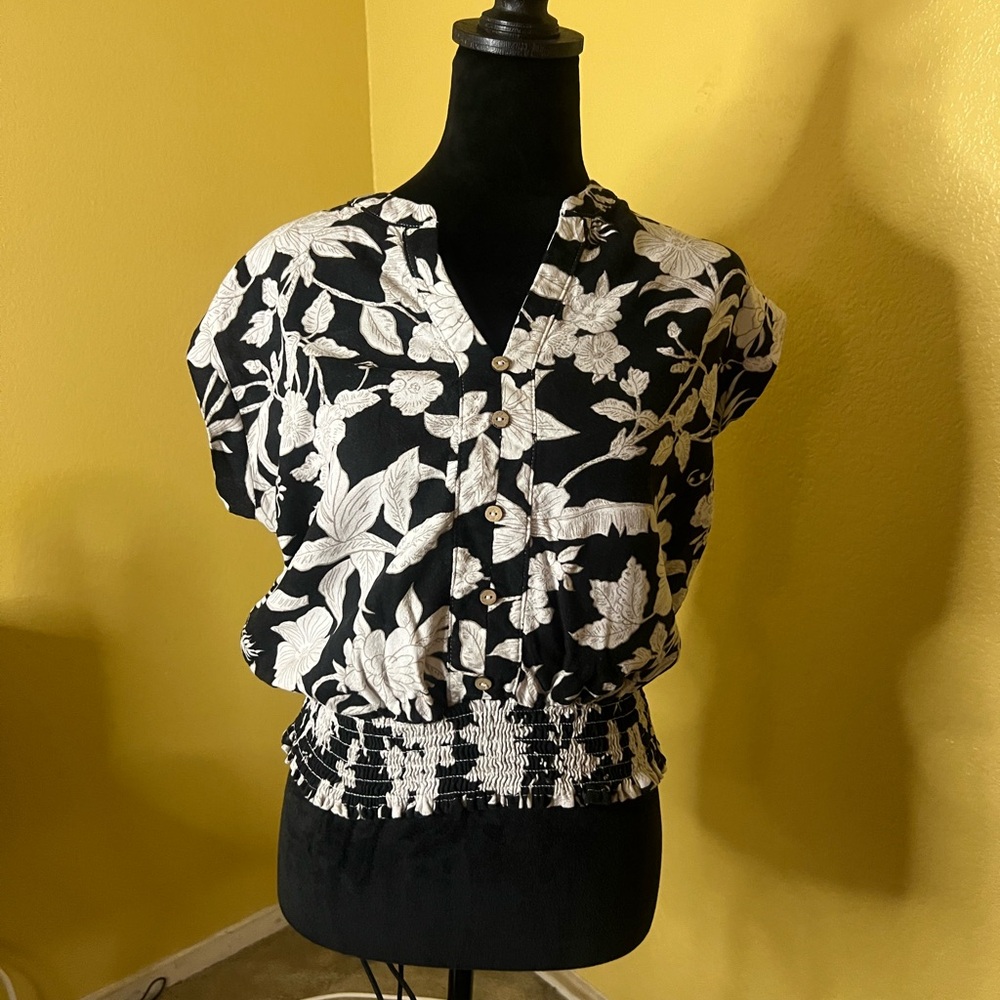Black & White Floral Smocked-Waist Button Front Blouse